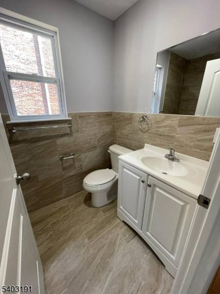 Newark City, NJ 07112,201 Schuyler Ave