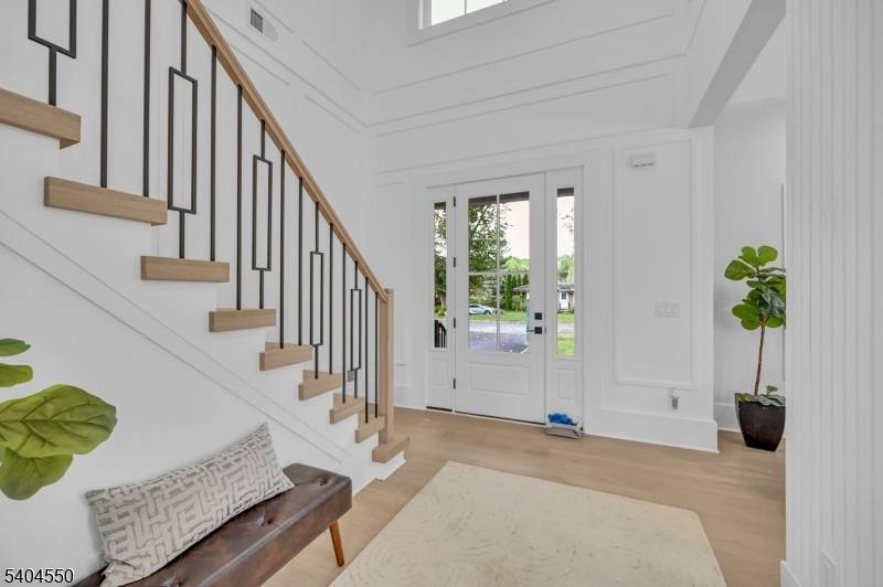 Millburn Twp., NJ 07078,7 Canterbury Ln