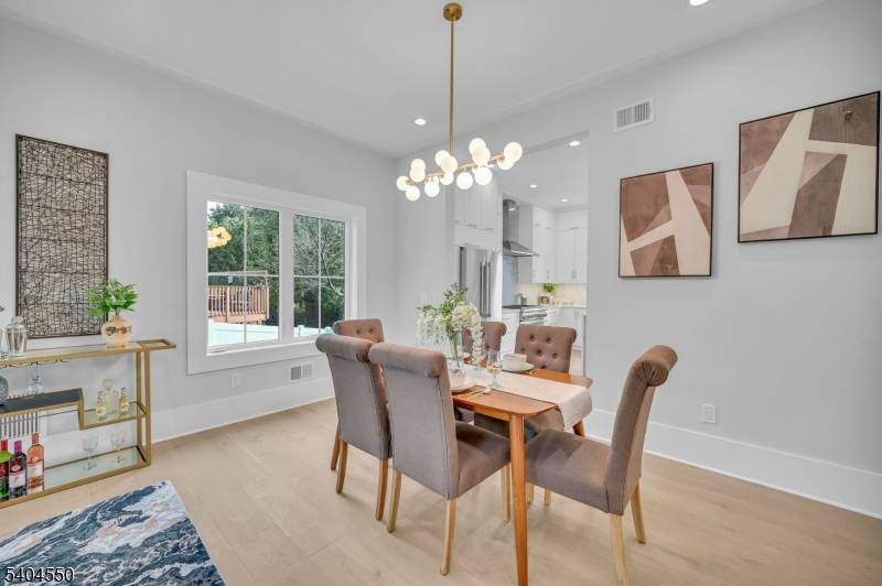 Millburn Twp., NJ 07078,7 Canterbury Ln