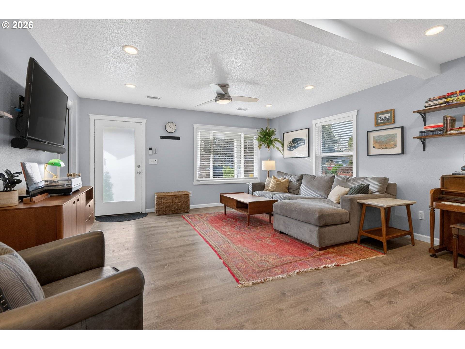 Portland, OR 97206,6047 SE RHONE ST