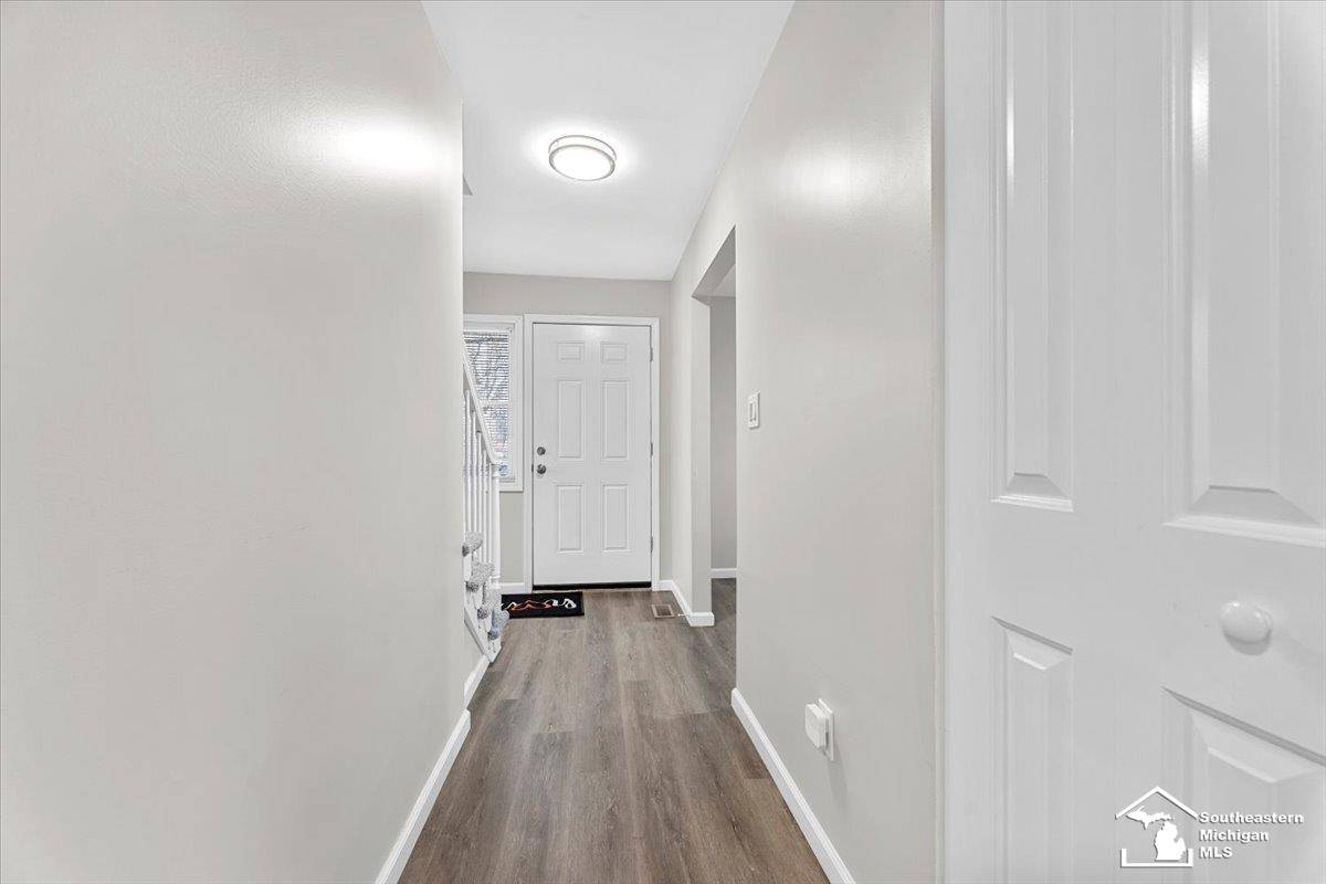 Redford, MI 48239,15002 Dixie ST