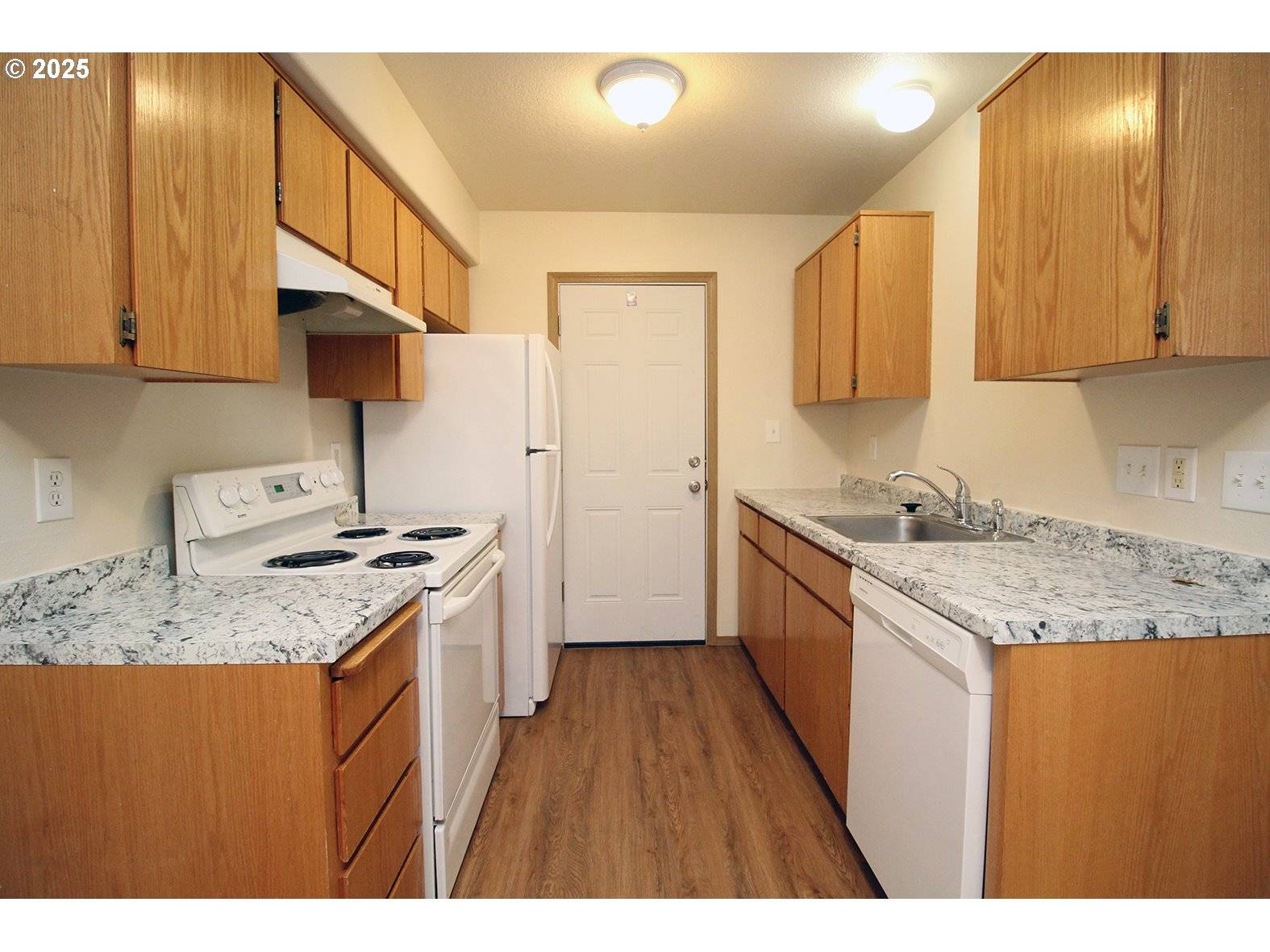 Portland, OR 97203,5038 N VANDERBILT ST