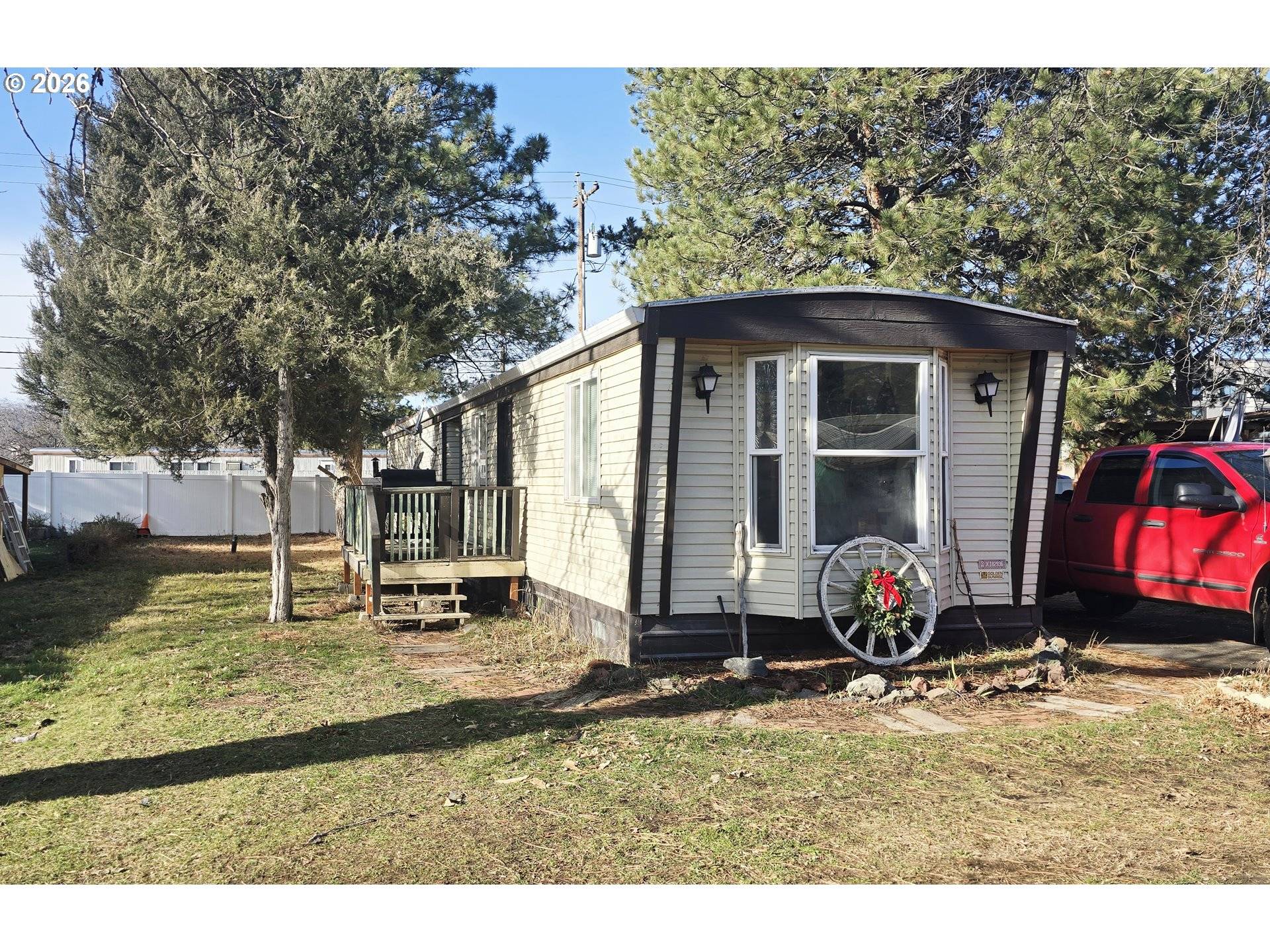 La Grande, OR 97850,1809 26TH ST #105