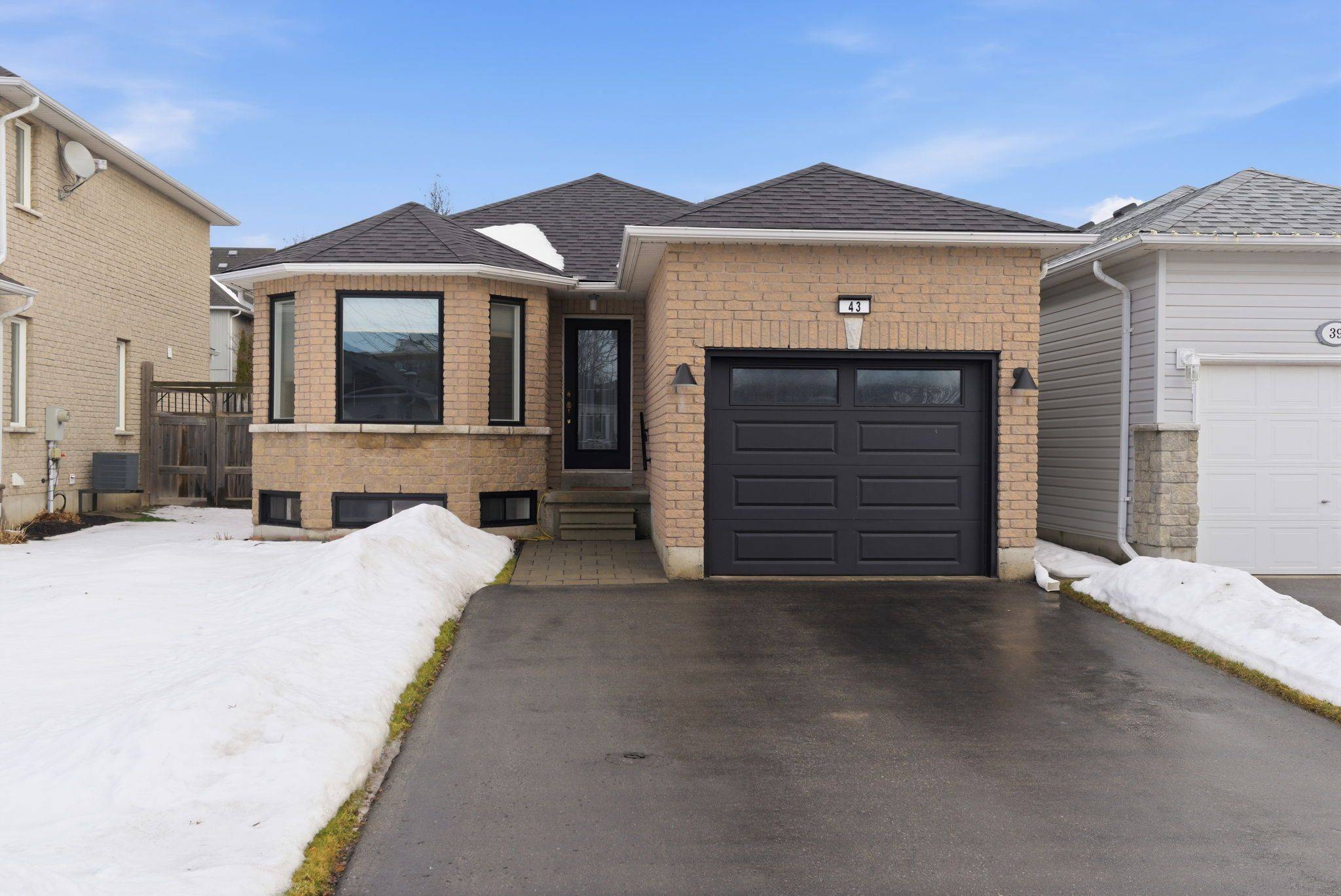 Clarington, ON L1B 1P9,43 Rafton ST #Basement