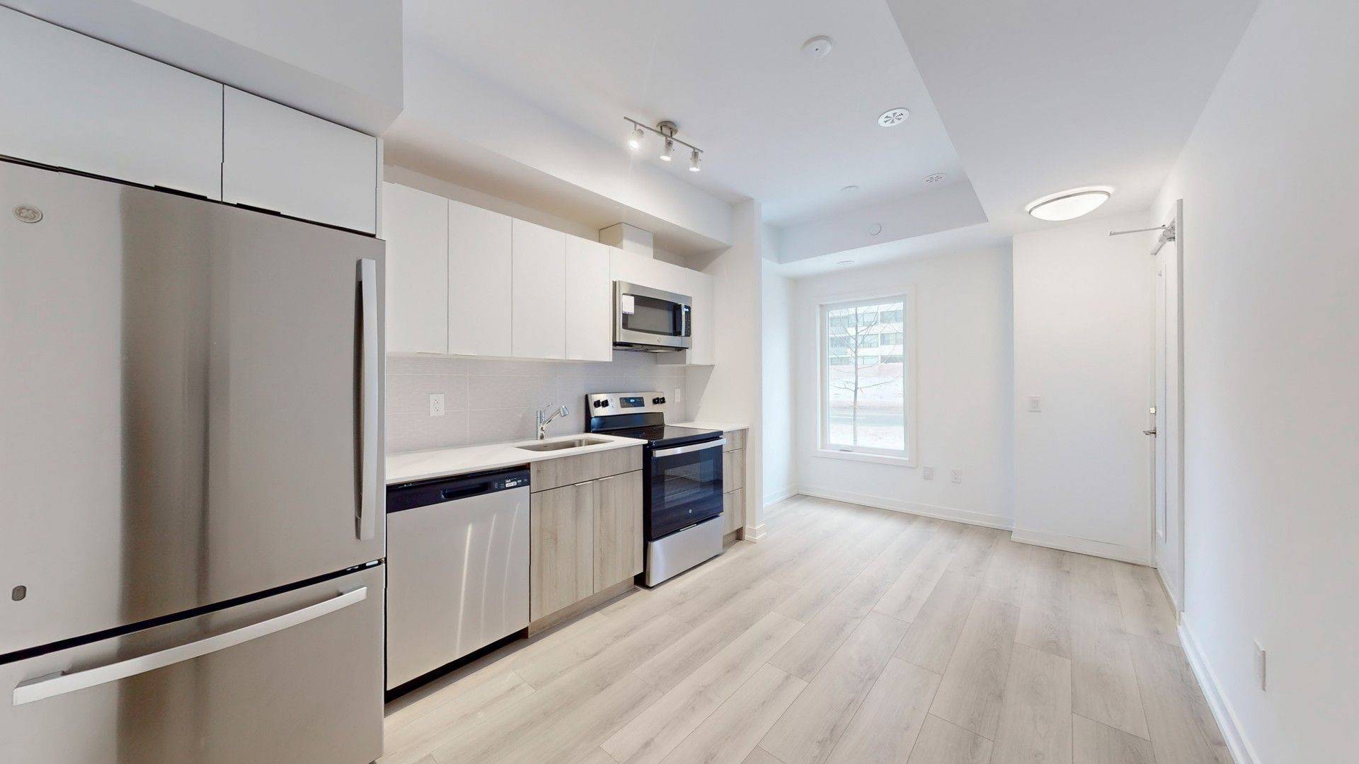 Toronto E05, ON M1W 2H1,3069 Pharmacy AVE #12