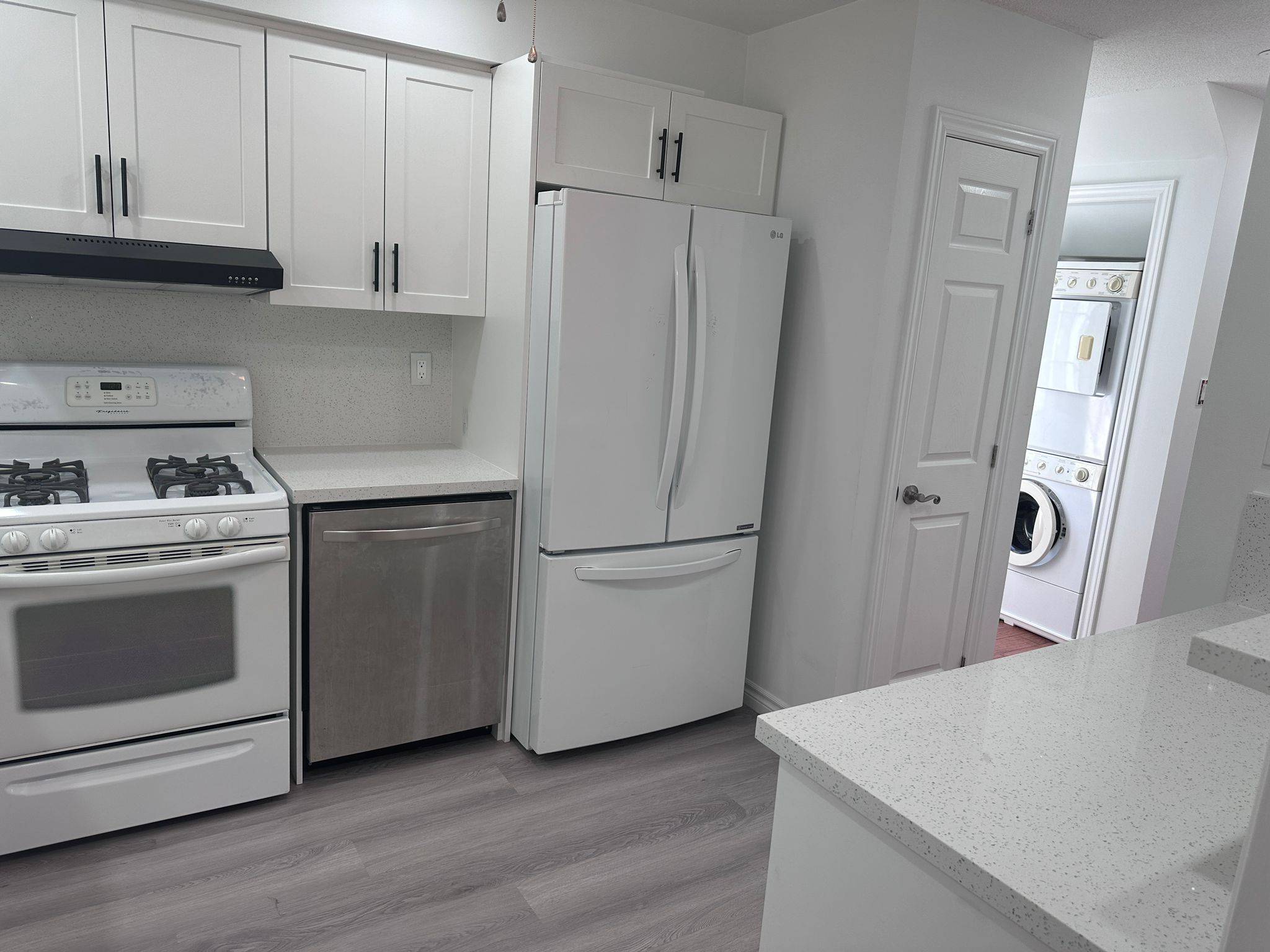 Oshawa, ON L1K 1J2,330 Ormond DR