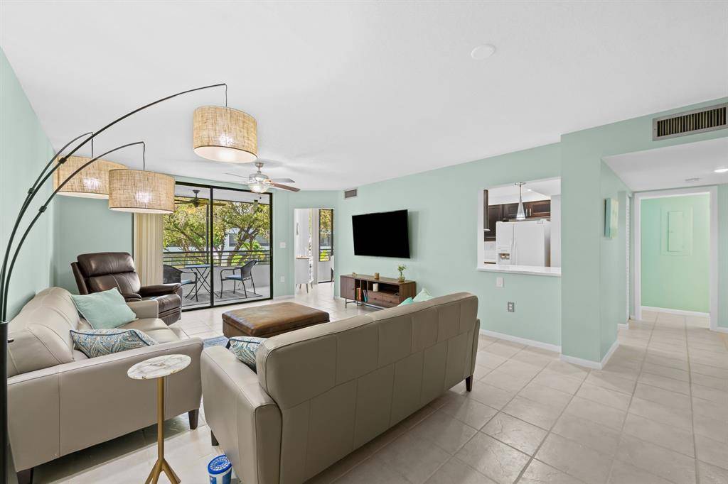 Hollywood, FL 33020,1470 Sheridan St #16C