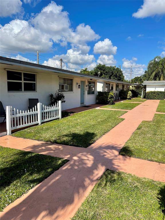 Hollywood, FL 33020,2325 Garfield St #12