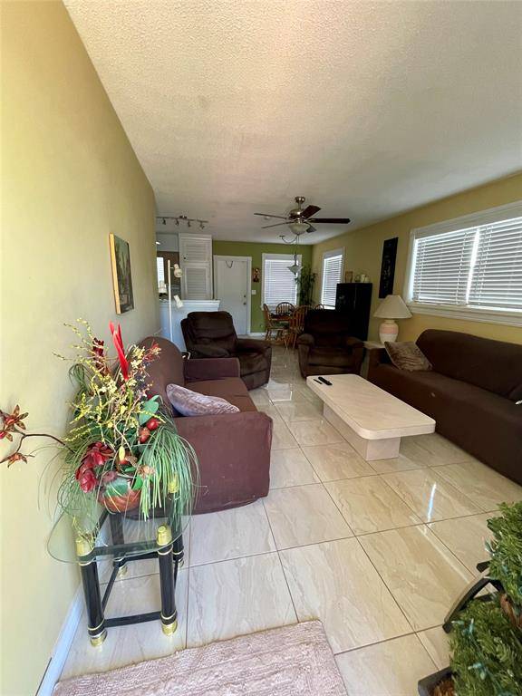 Hollywood, FL 33020,2325 Garfield St #12