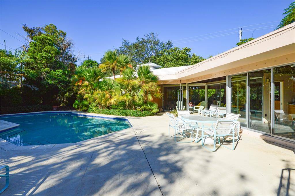 Fort Lauderdale, FL 33305,2132 Bayview Dr