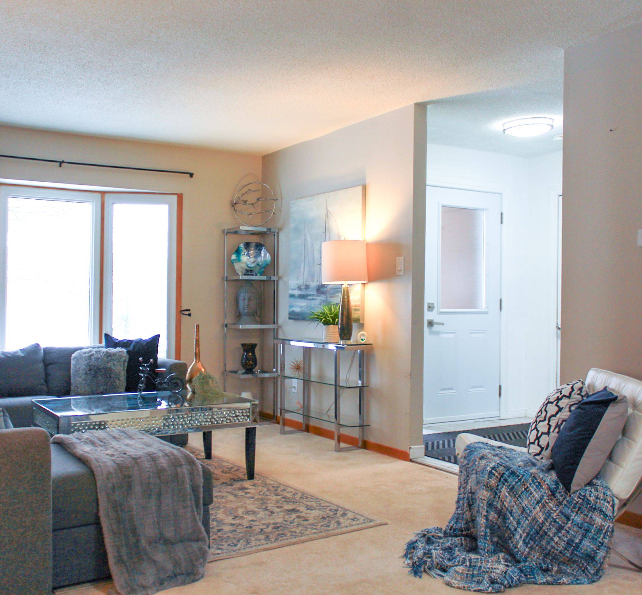 Newmarket, ON L3Y 5W7,82 Kingston RD