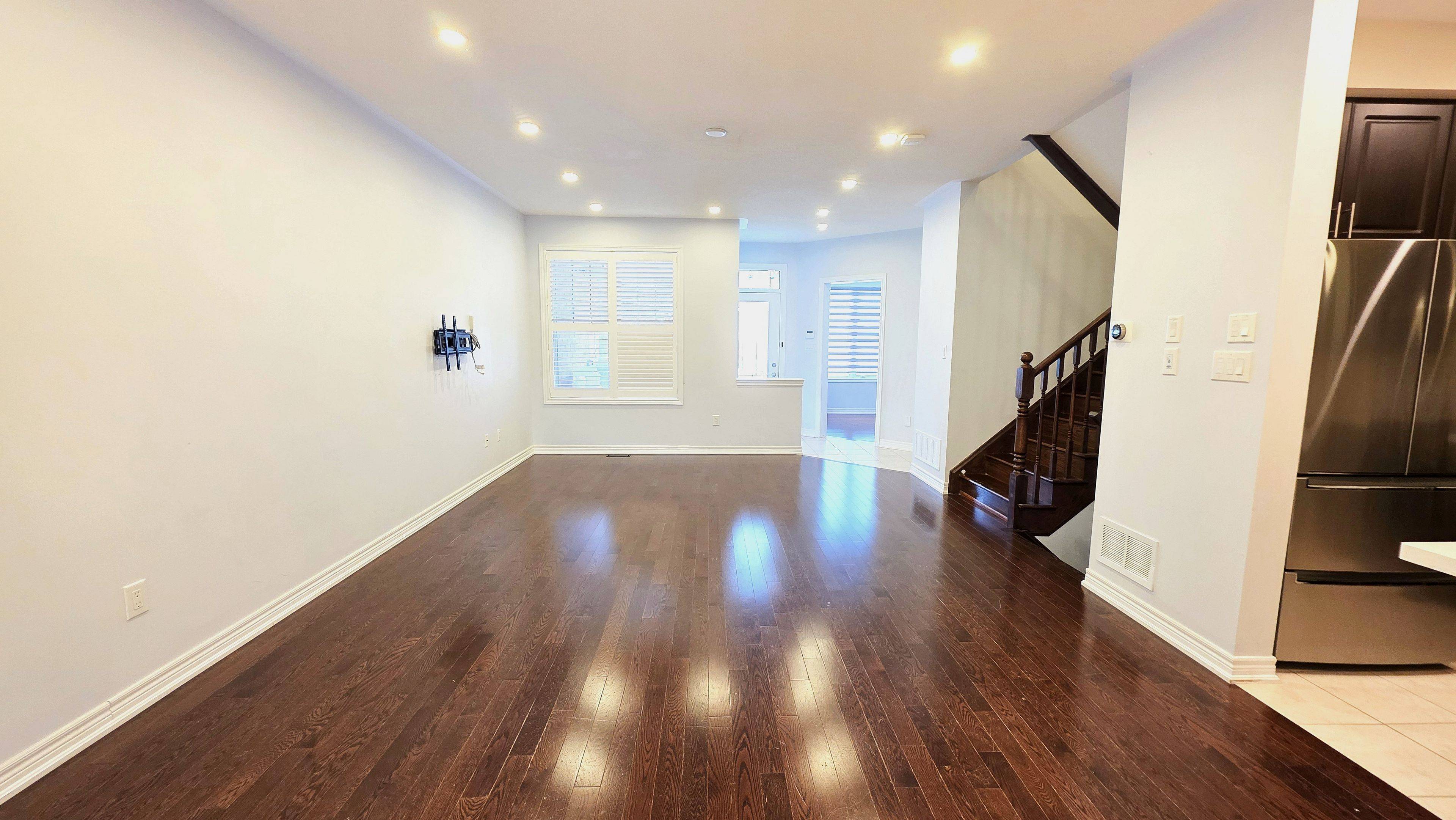 Markham, ON L6B 0V8,15 Dimma ST