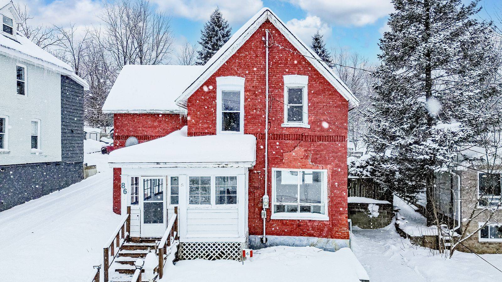 Midland, ON L4R 3X2,86 Sixth ST