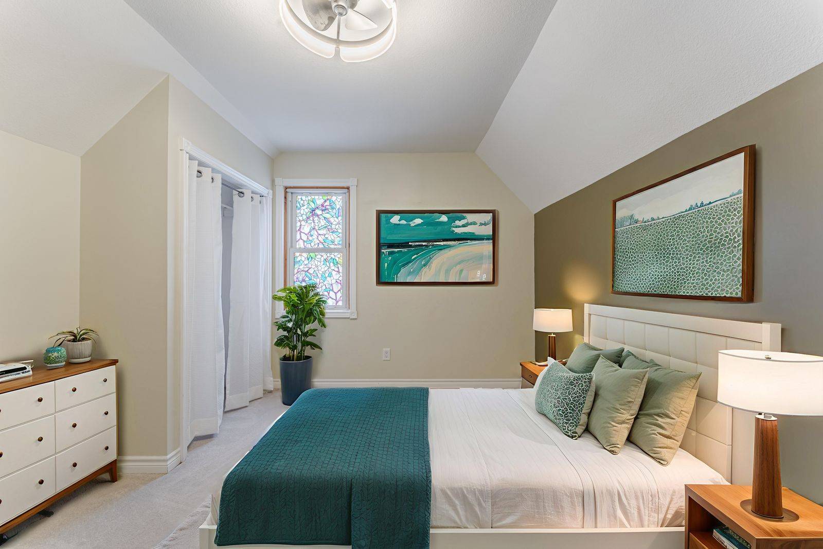 Midland, ON L4R 3X2,86 Sixth ST