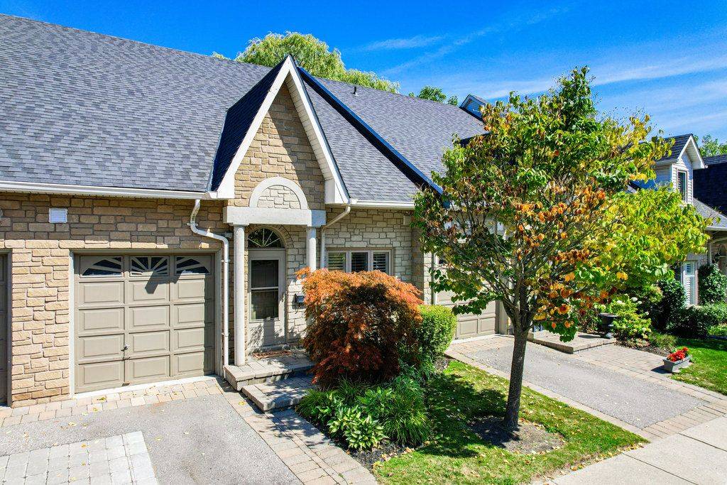 Mississauga, ON L5J 4T7,1010 Cristina CT #6