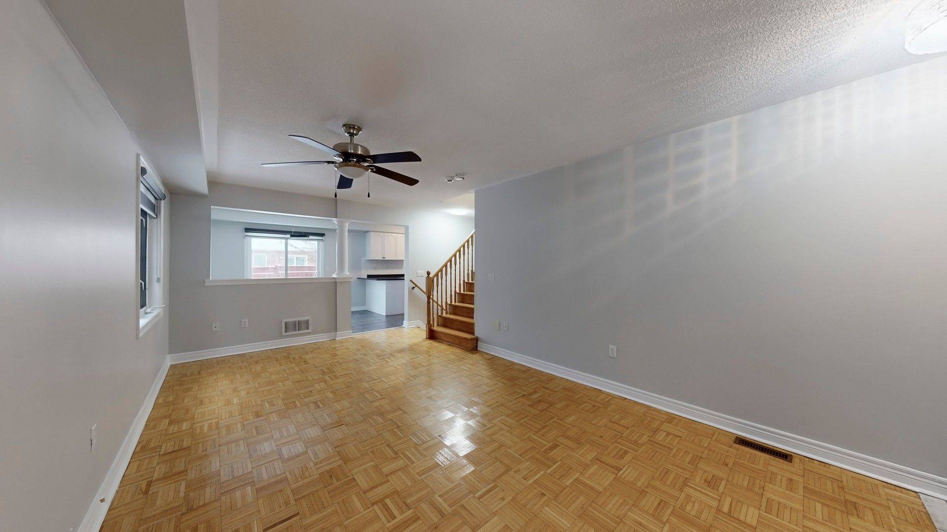 Brampton, ON L6P 1M3,4 Slessor LN