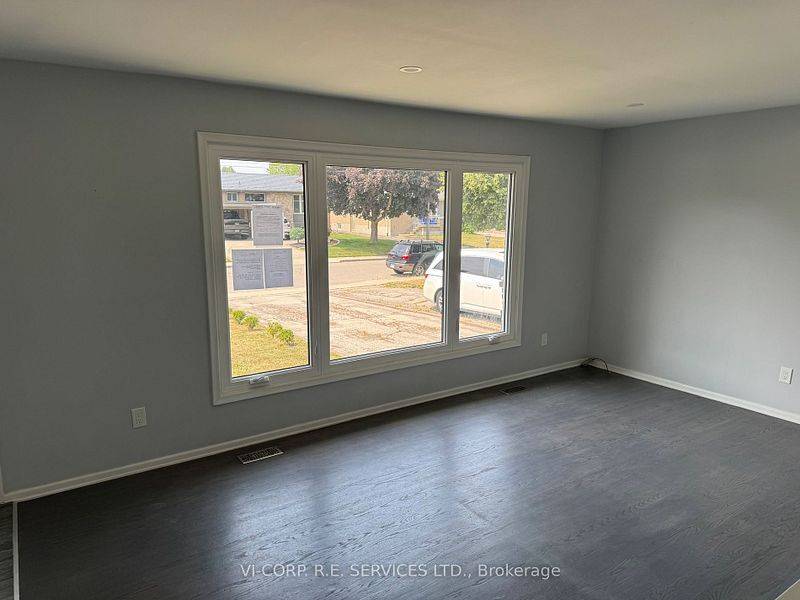 Hamilton, ON L9A 3A8,89 Greeningdon DR