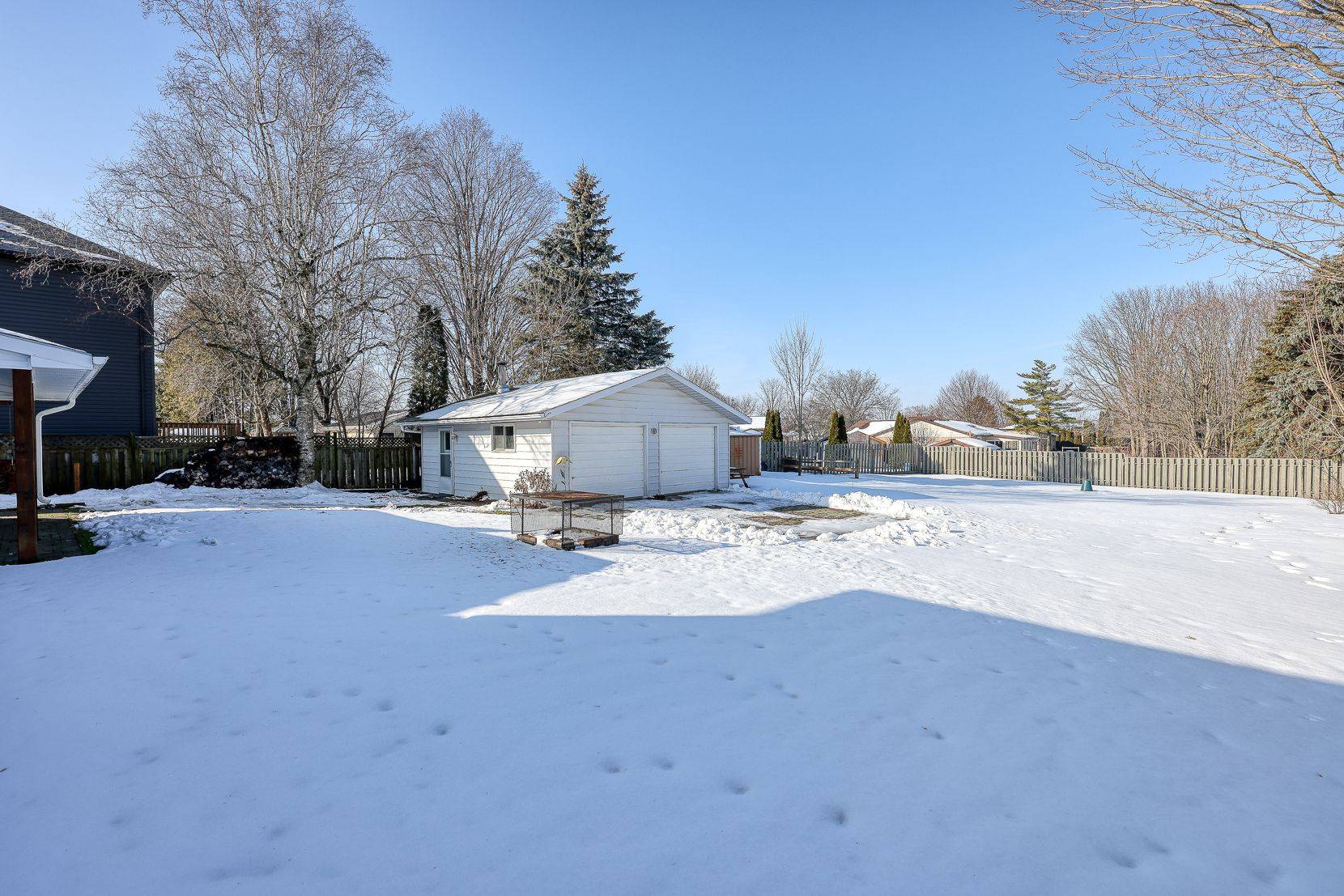 Ingersoll, ON N5C 1H4,251 KING ST E