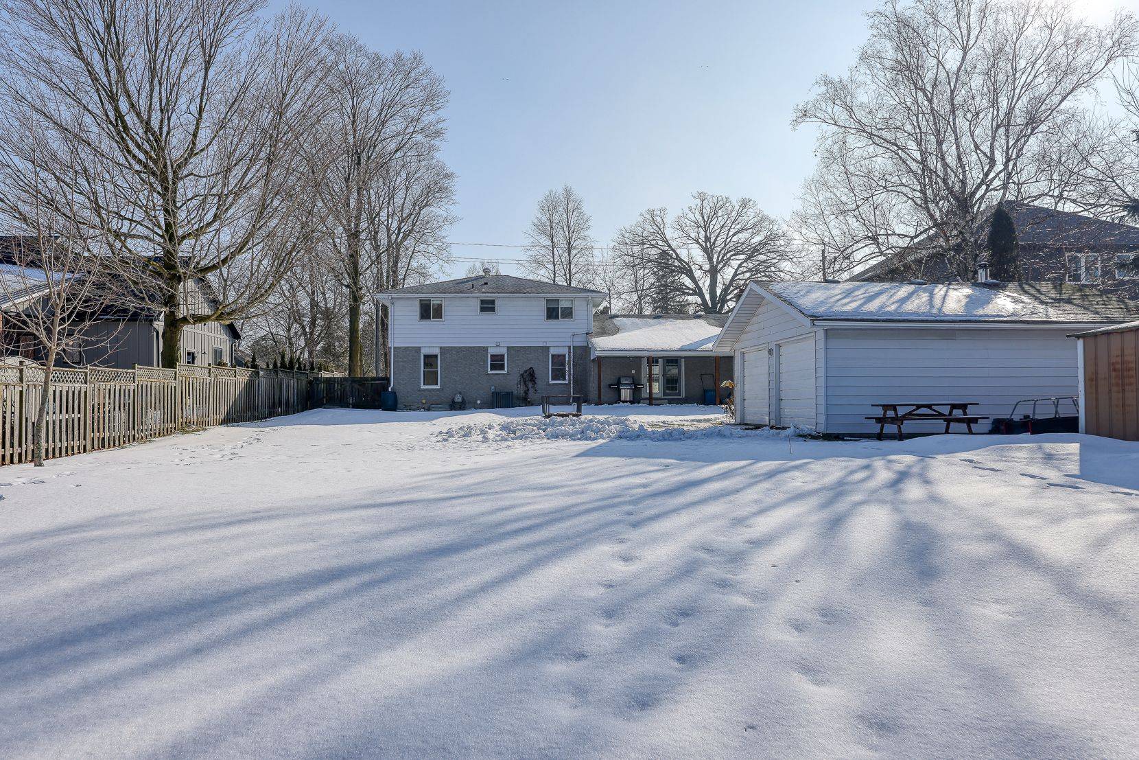 Ingersoll, ON N5C 1H4,251 KING ST E