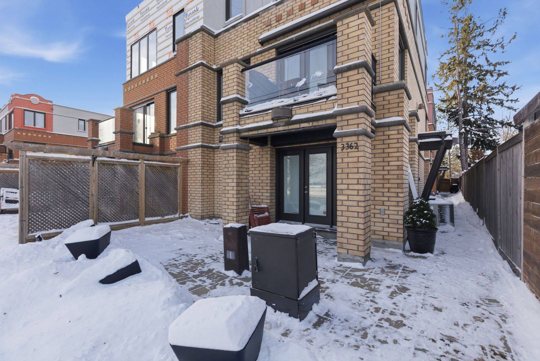 Crystal Bay - Rocky Point - Bayshore, ON K2H 0A7,3362 Carling AVE