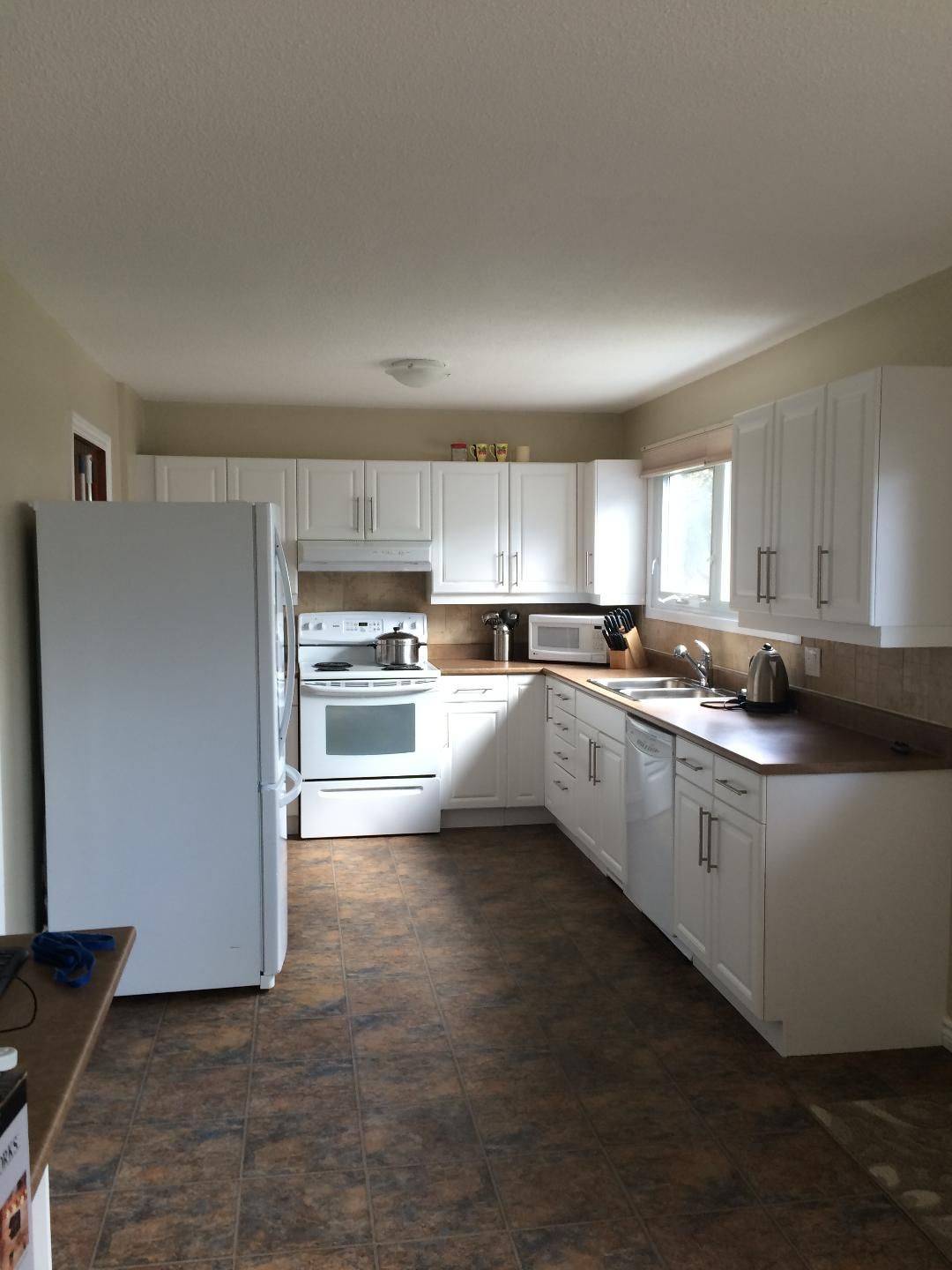 Mooneys Bay - Carleton Heights And Area, ON K2C 3L1,890 Greenbriar AVE