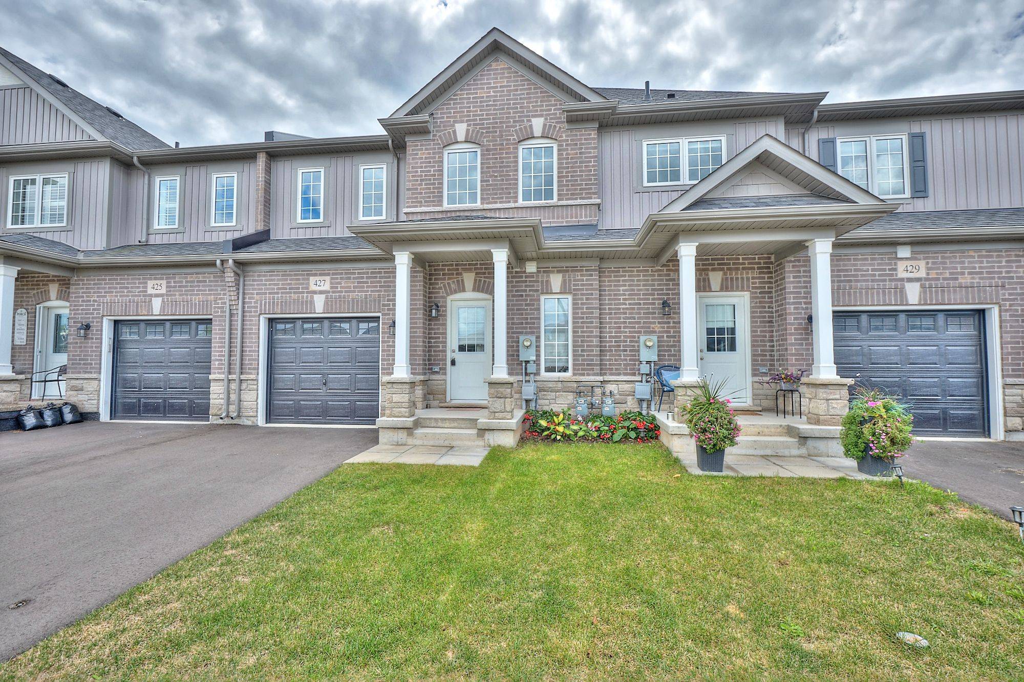 Fort Erie, ON L2A 4P6,427 Williams CRES