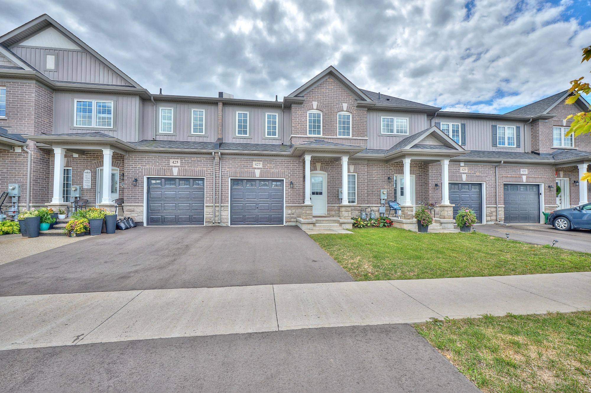 Fort Erie, ON L2A 4P6,427 Williams CRES