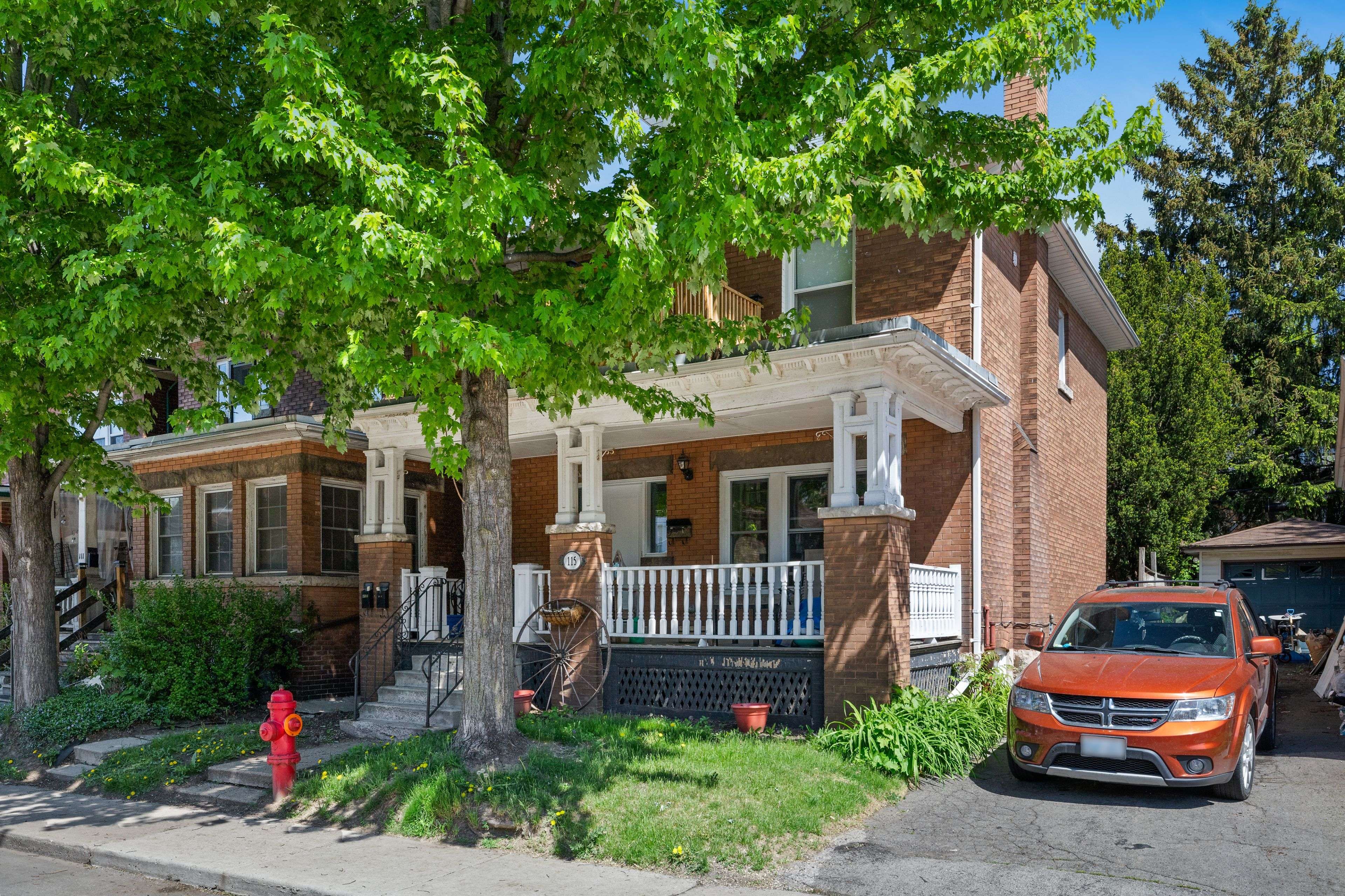 Hamilton, ON L8M 2X4,115 Spadina AVE