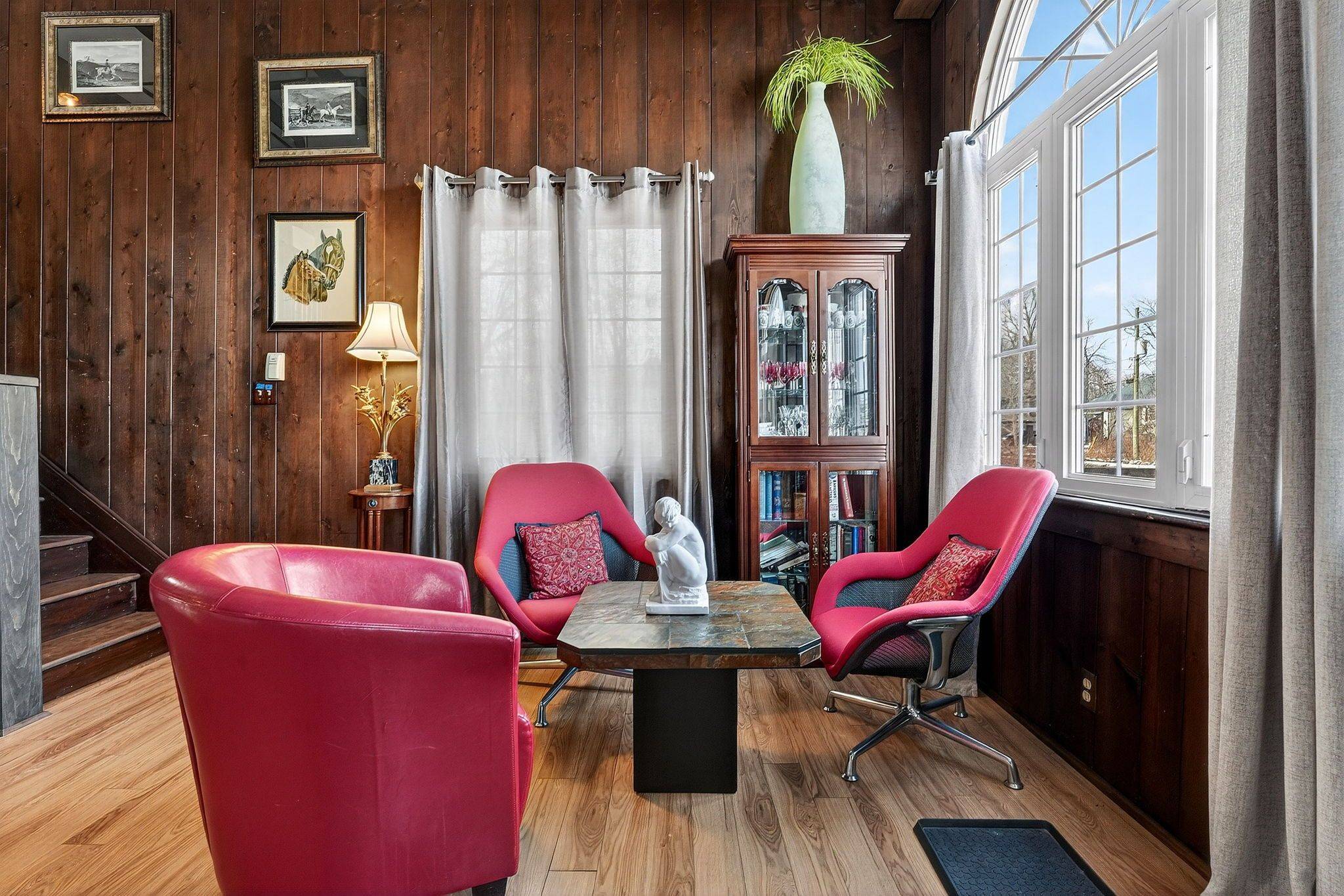 Fort Erie, ON L0S 1N0,3205 POPLAR AVE