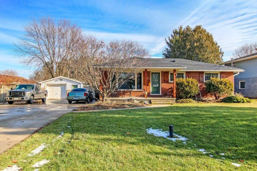 Central Elgin, ON N5R 5A7,108 Coulter AVE