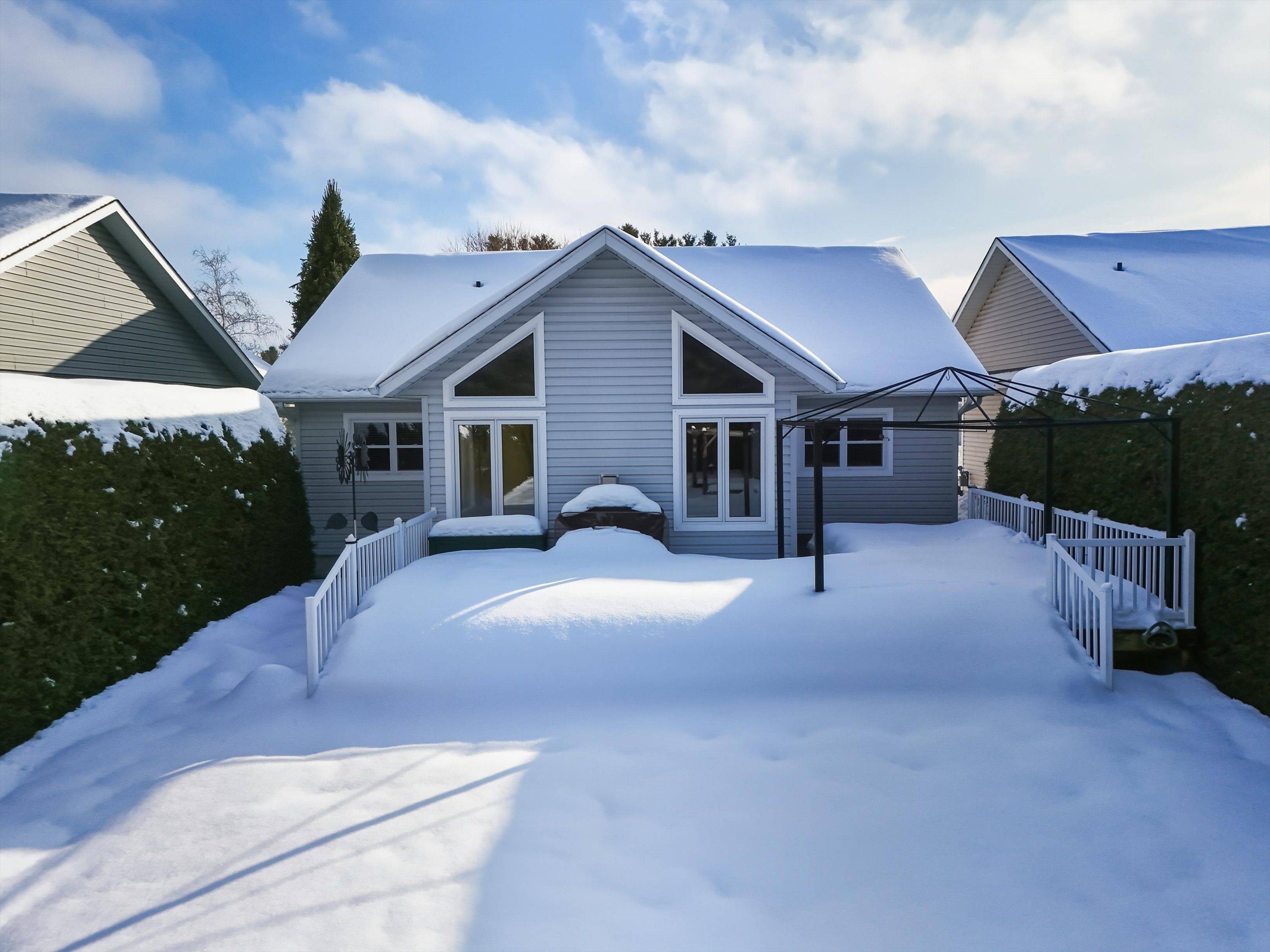 Bracebridge, ON P1L 2H7,77 Ewing ST