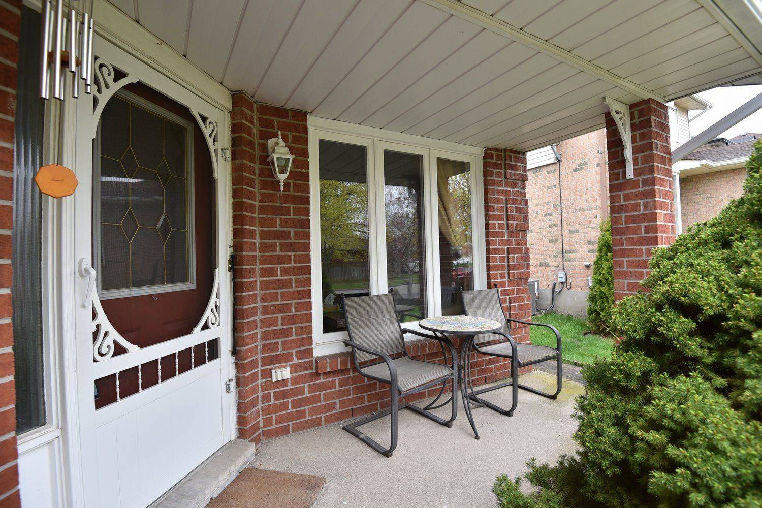 Hamilton, ON L0R 2H3,43 Niska DR