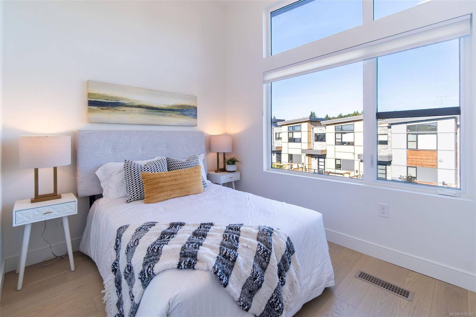 Saanich, BC V8X 2N2,4253 Dieppe Rd #11