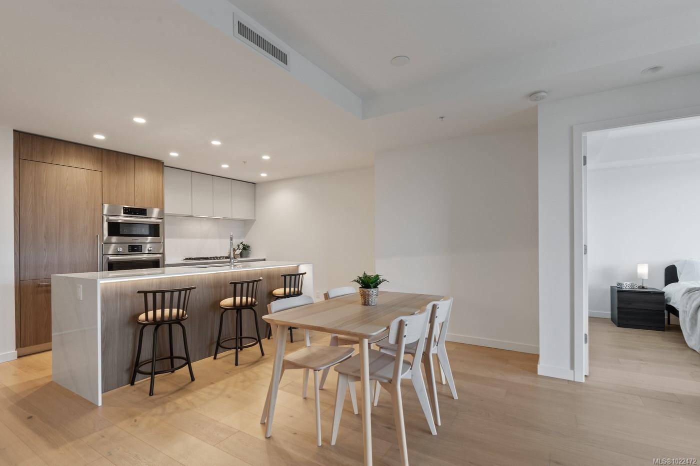 Langford, BC V9B 6R6,2000 Hannington Rd #1012