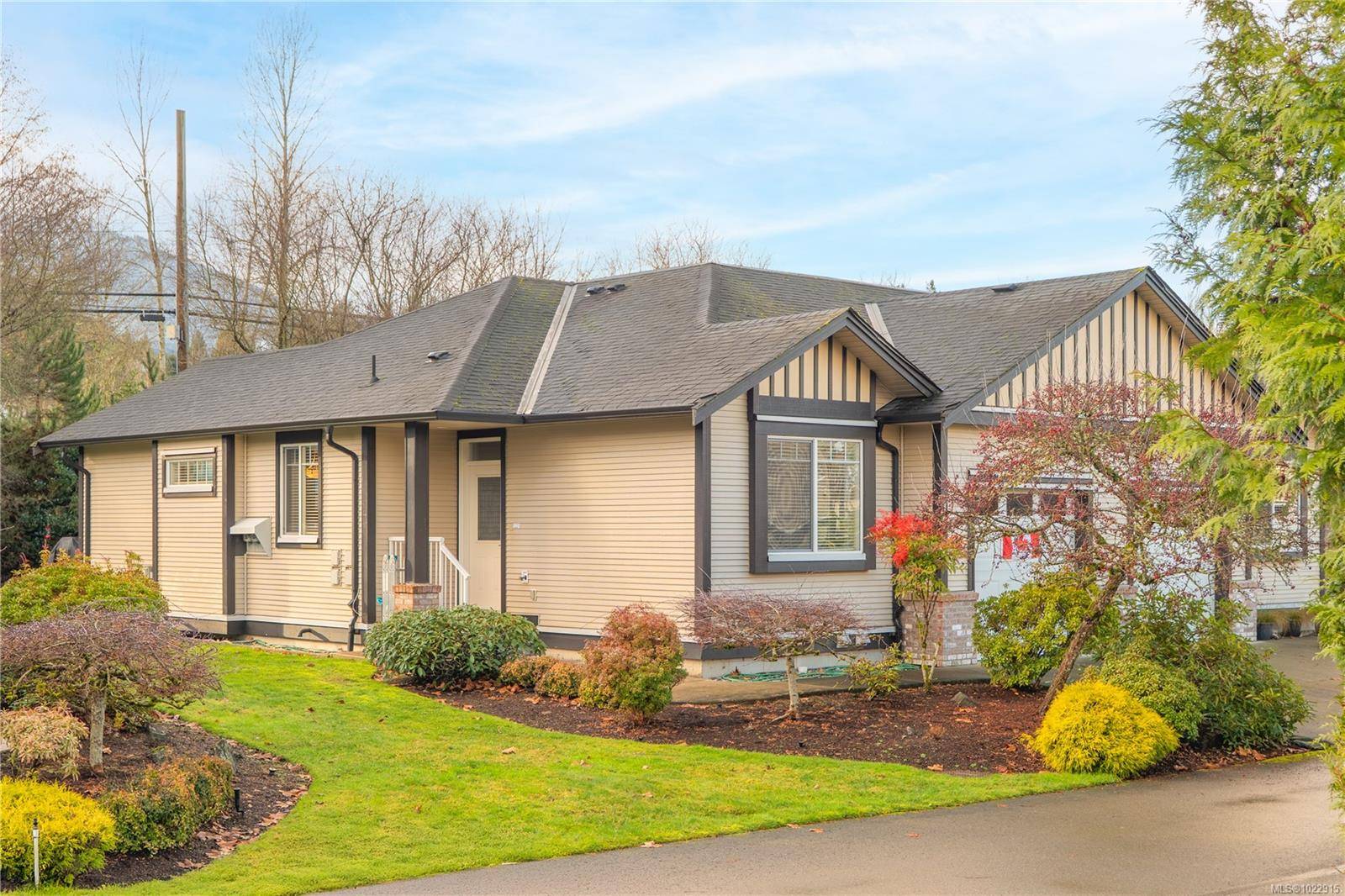 Chemainus, BC V0R 1K2,3110 Cook St #15