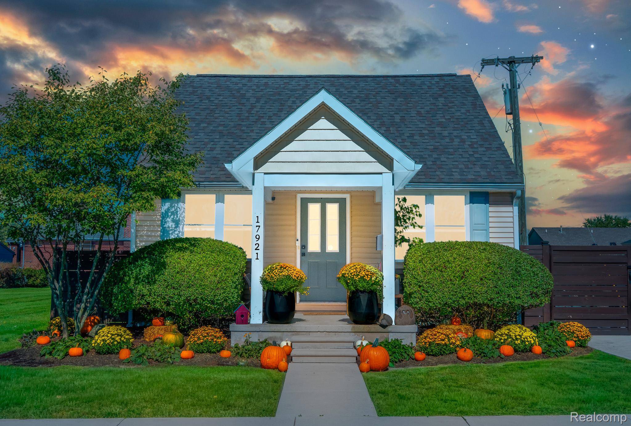 Roseville, MI 48066,17921 Oakdale ST