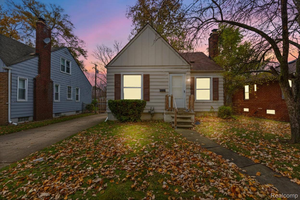 Harper Woods, MI 48225,20301 KENOSHA ST