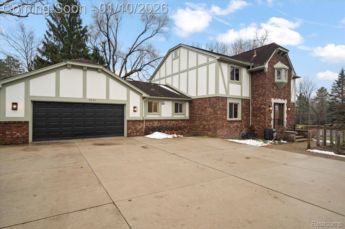 Ann Arbor, MI 48105,3755 Tremont LN