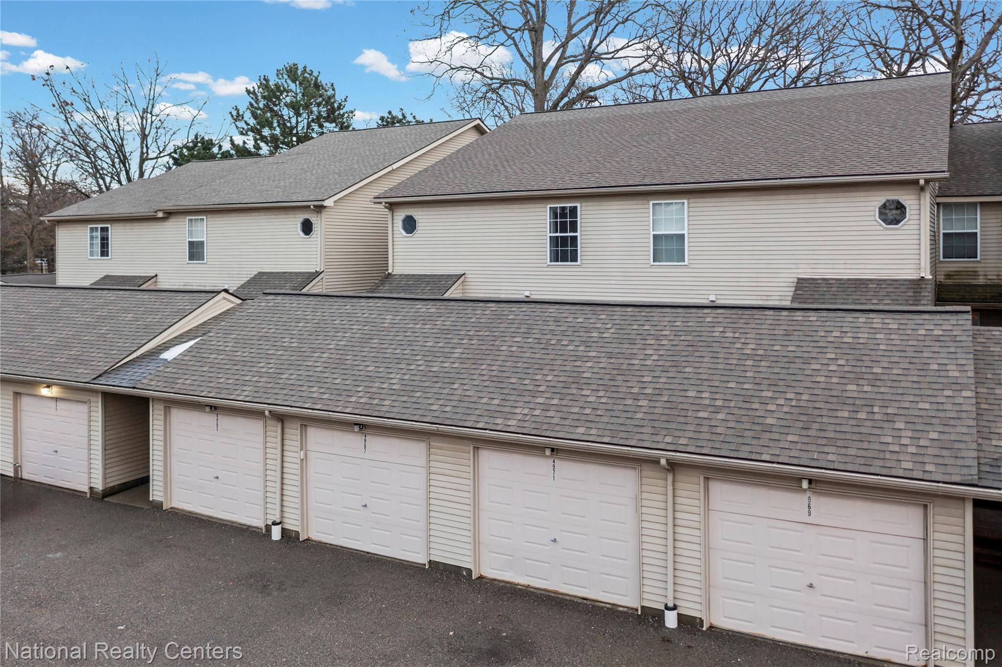 Waterford, MI 48329,4967 Oak Hill DR