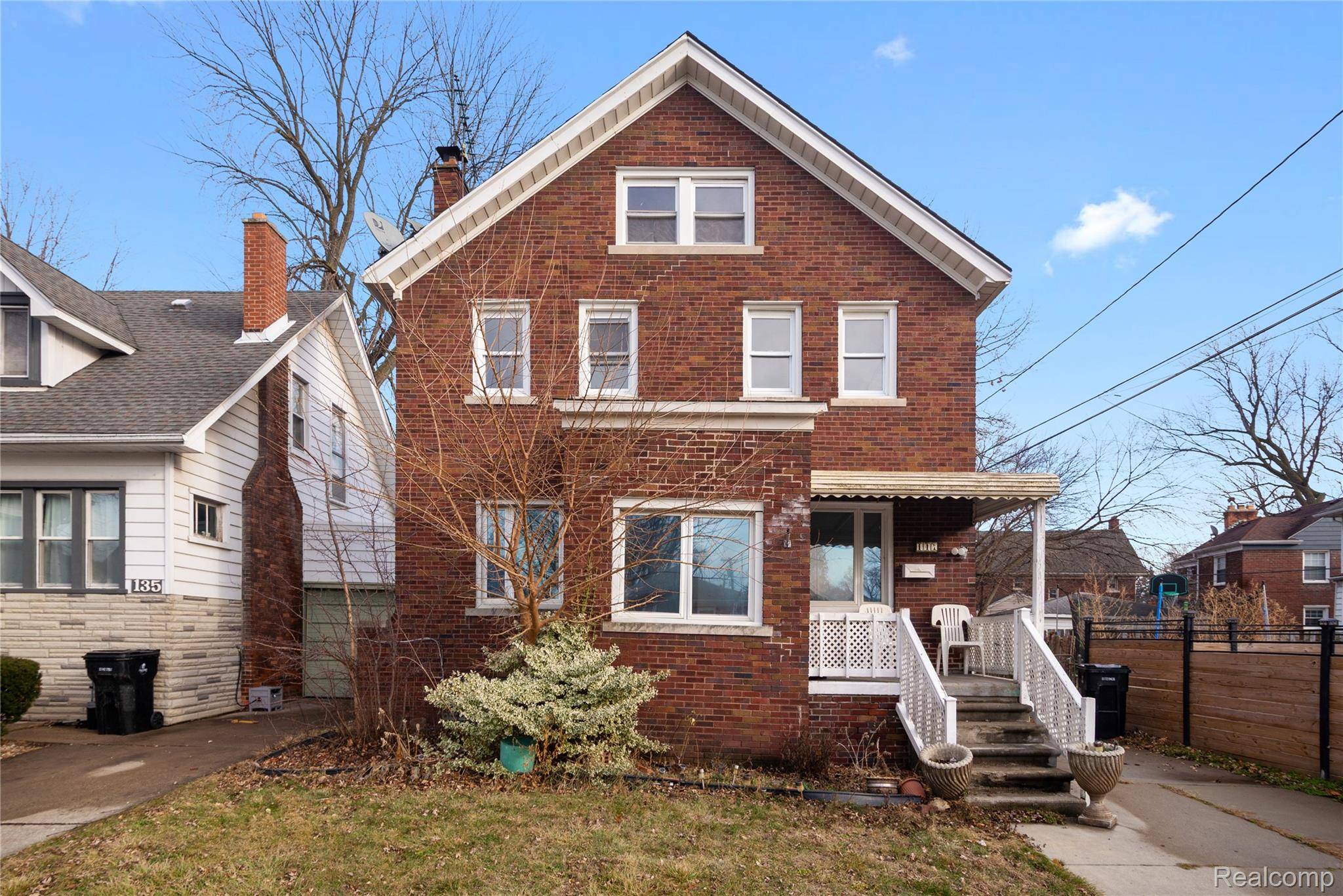 Wyandotte, MI 48192,147 1st ST