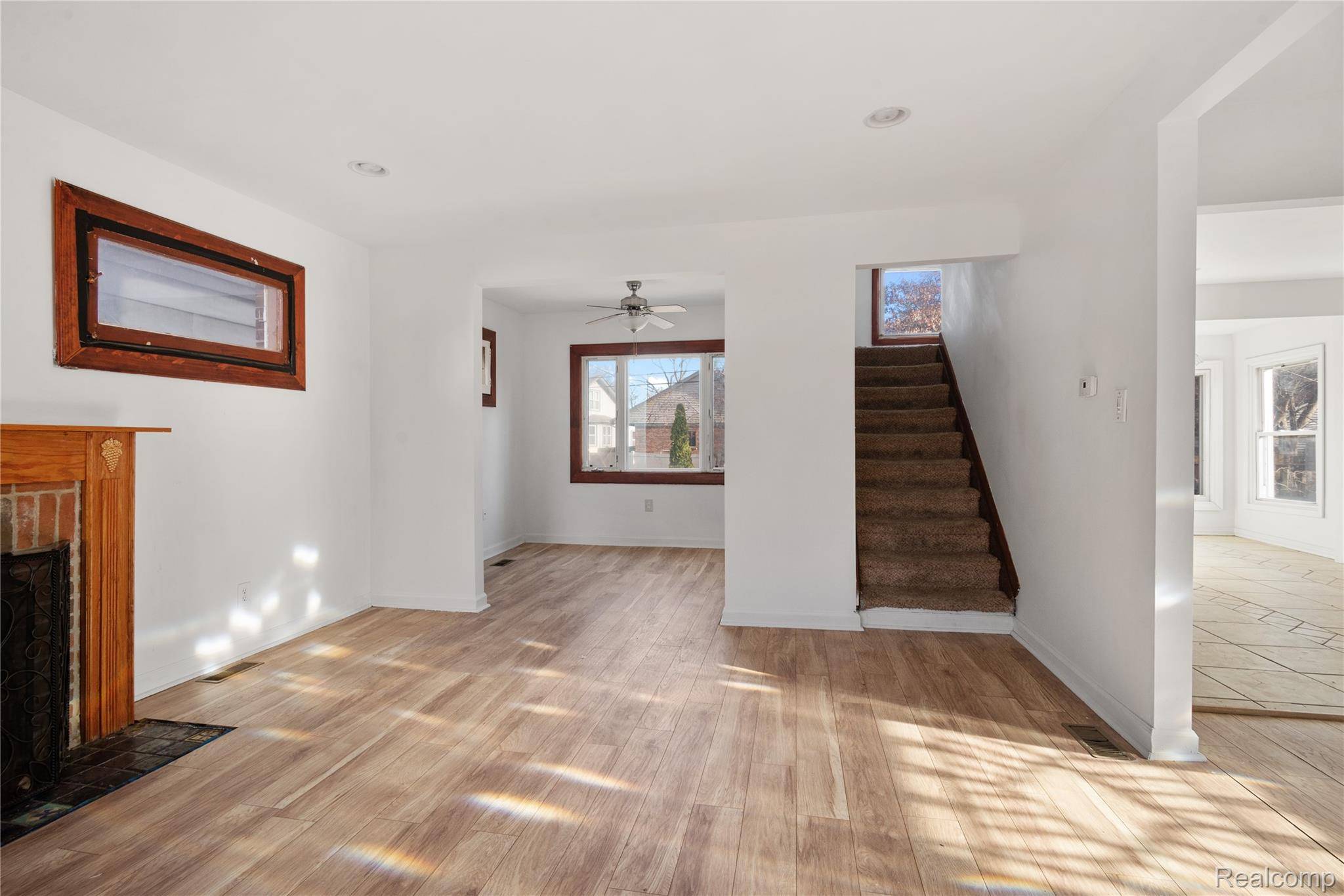 Wyandotte, MI 48192,147 1st ST