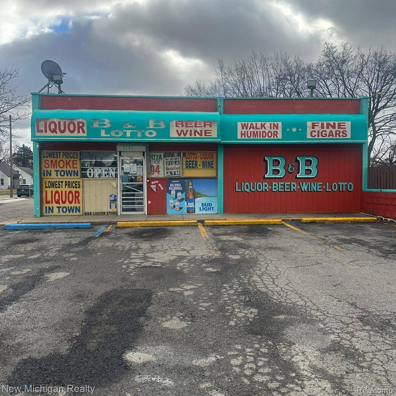 Warren, MI 48091,5102 9 Mile Rd