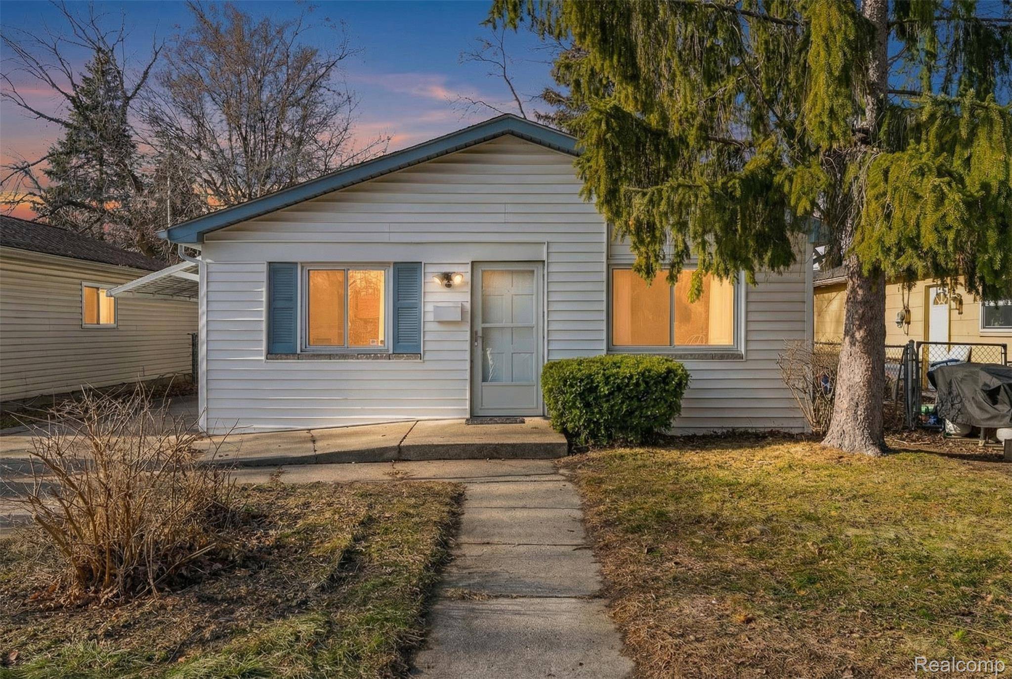 Taylor, MI 48180,5936 Westlake ST