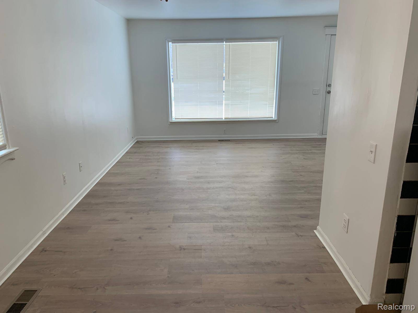 Inkster, MI 48141,29131 Rosewood ST