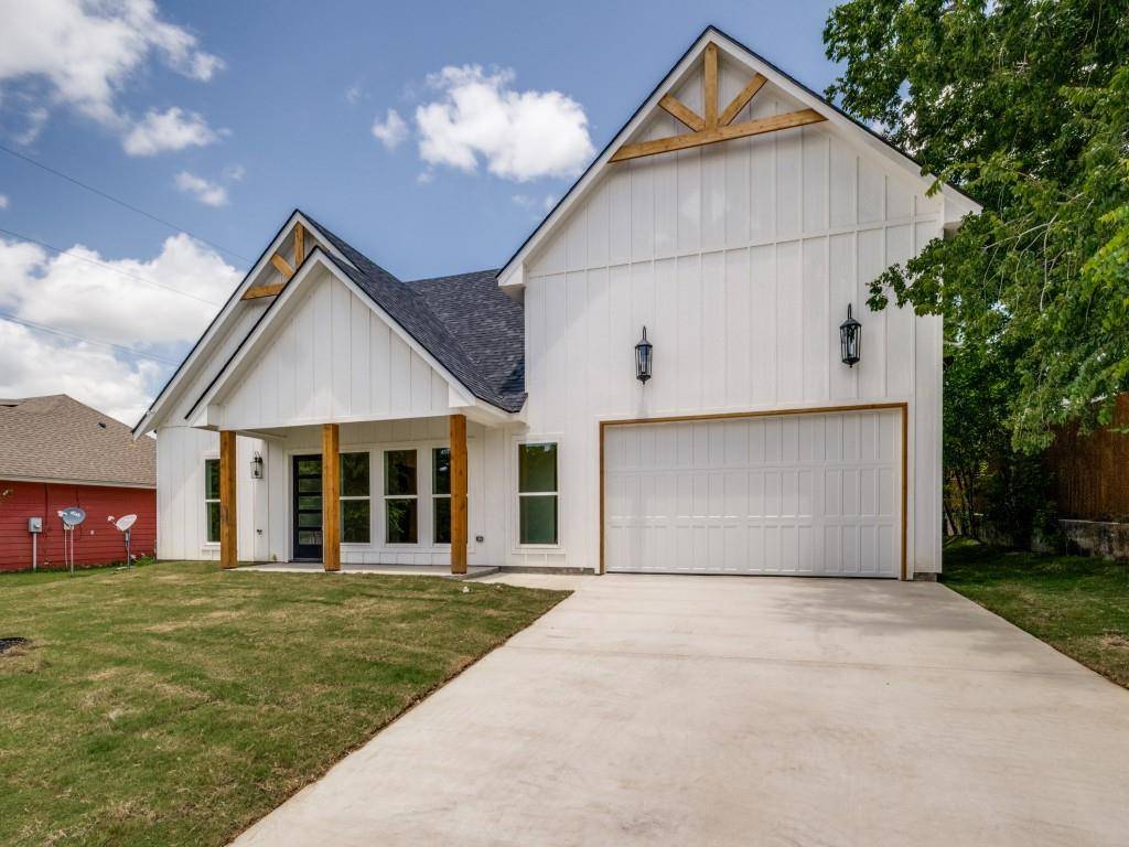 Decatur, TX 76234,204 W Collins