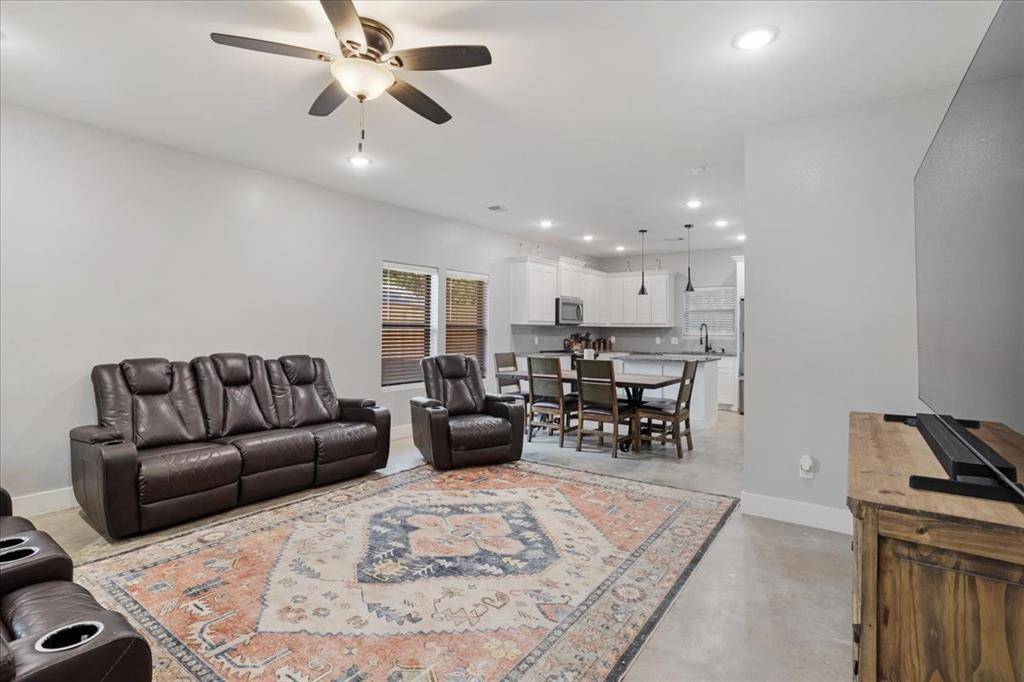 Denison, TX 75020,408 W Day Street