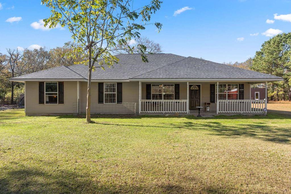 Mineola, TX 75773,1320 County Road 2290