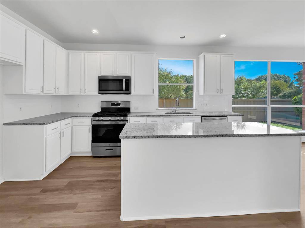 Mckinney, TX 75072,8801 Falcon Crest Drive