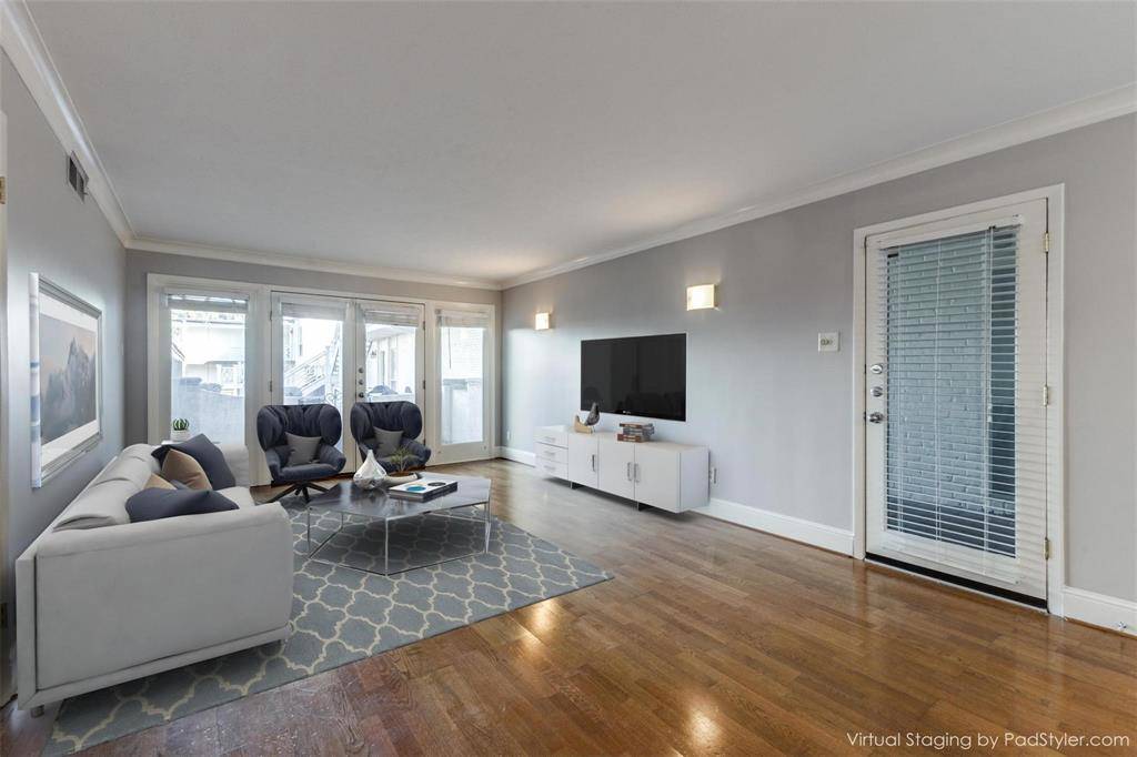 Dallas, TX 75206,5911 E University Boulevard #104