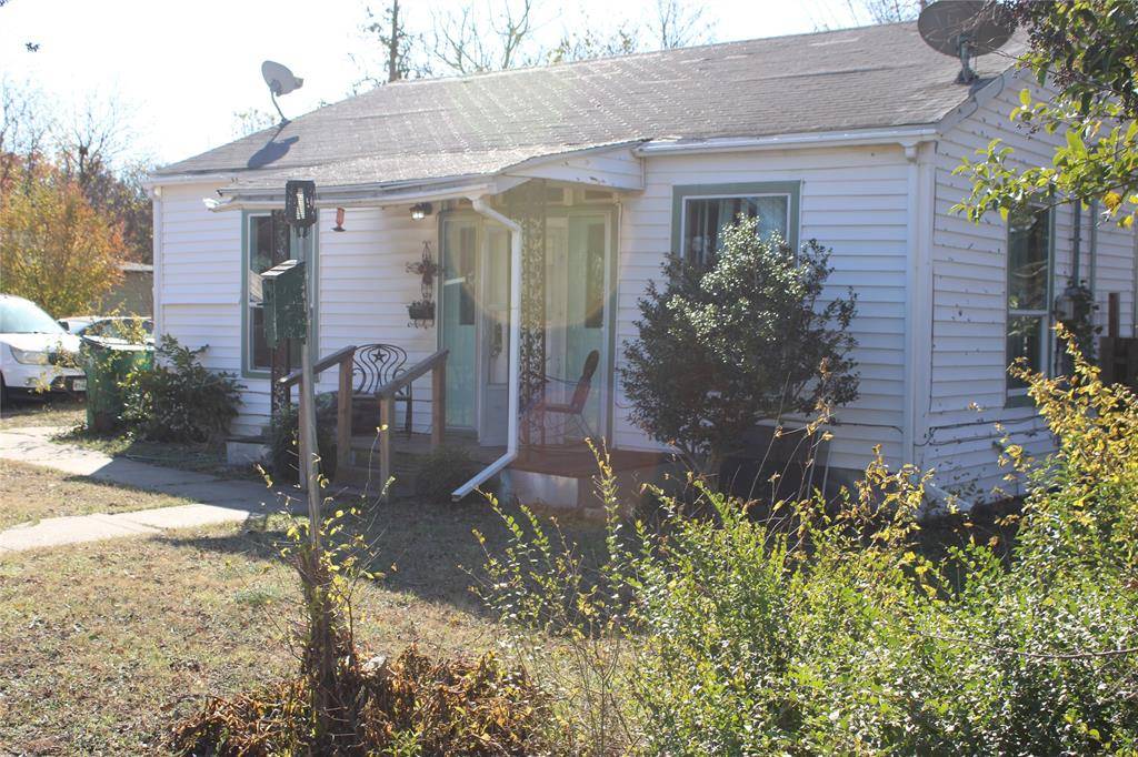 Waxahachie, TX 75165,304 E Criddle Street